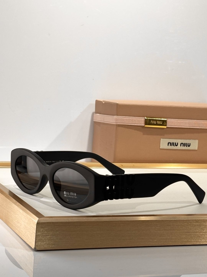MIU MIU